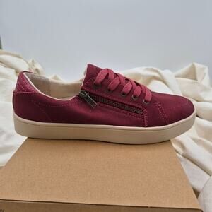 NEW Revitalign Wrigley Low Top sneaker suede Rosewood shimmer Women size 8.5 W